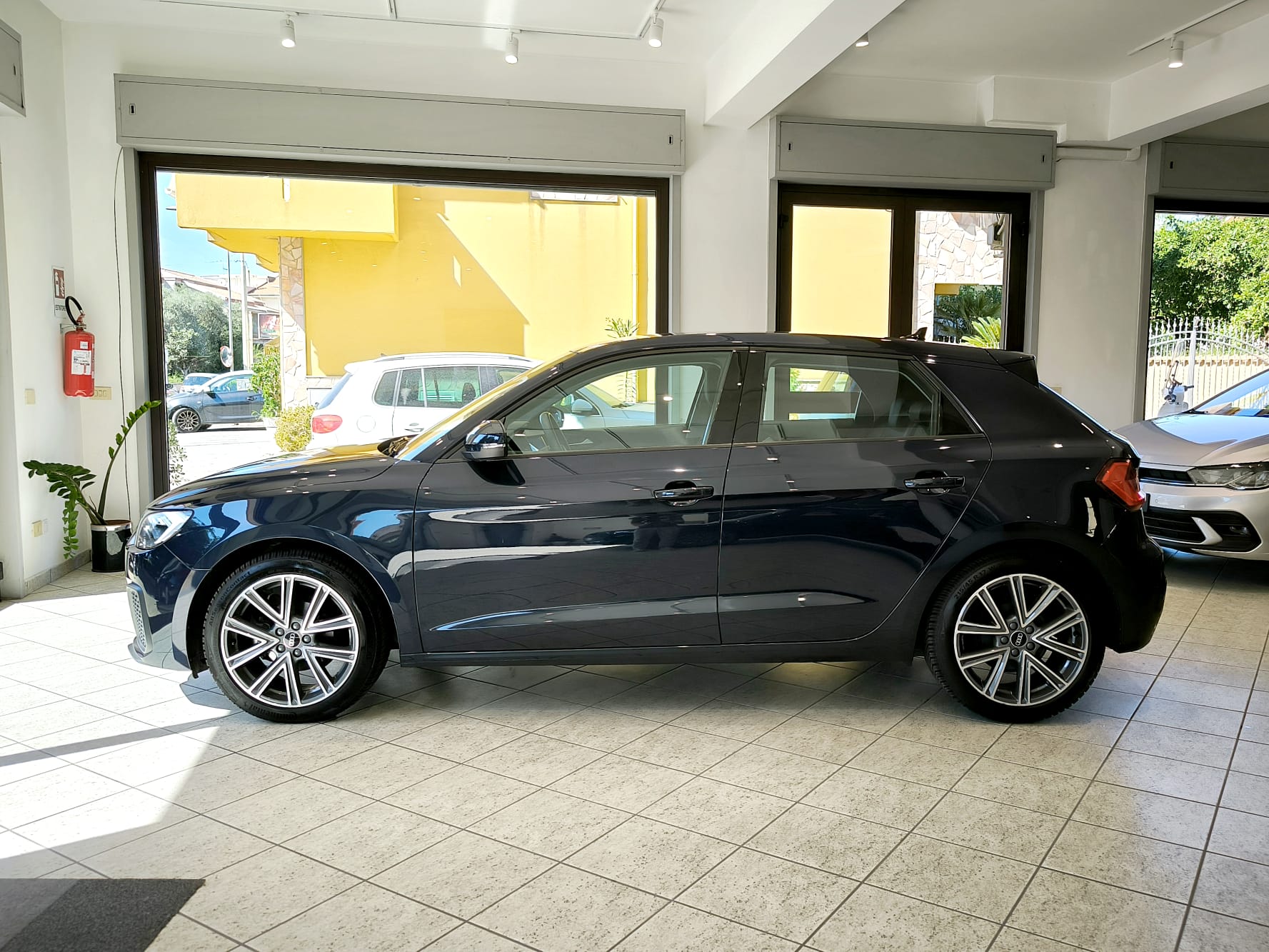 Audi A1 25 Sportback 1.0 Tfsi 95 Cv S-tronic Admired - immagine 7