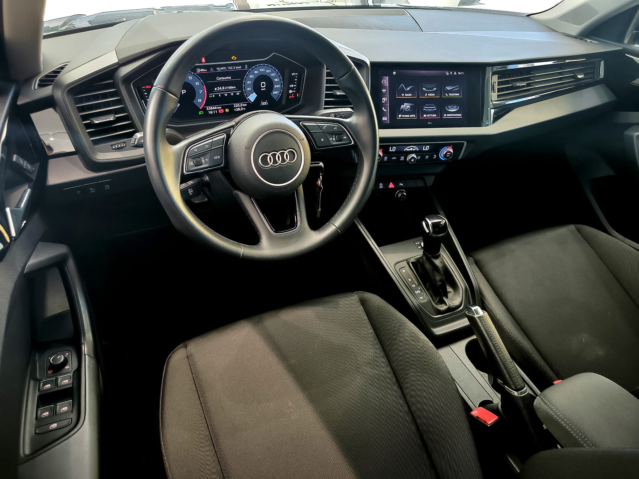 Audi A1 25 Sportback 1.0 Tfsi 95 Cv S-tronic Admired - immagine 13