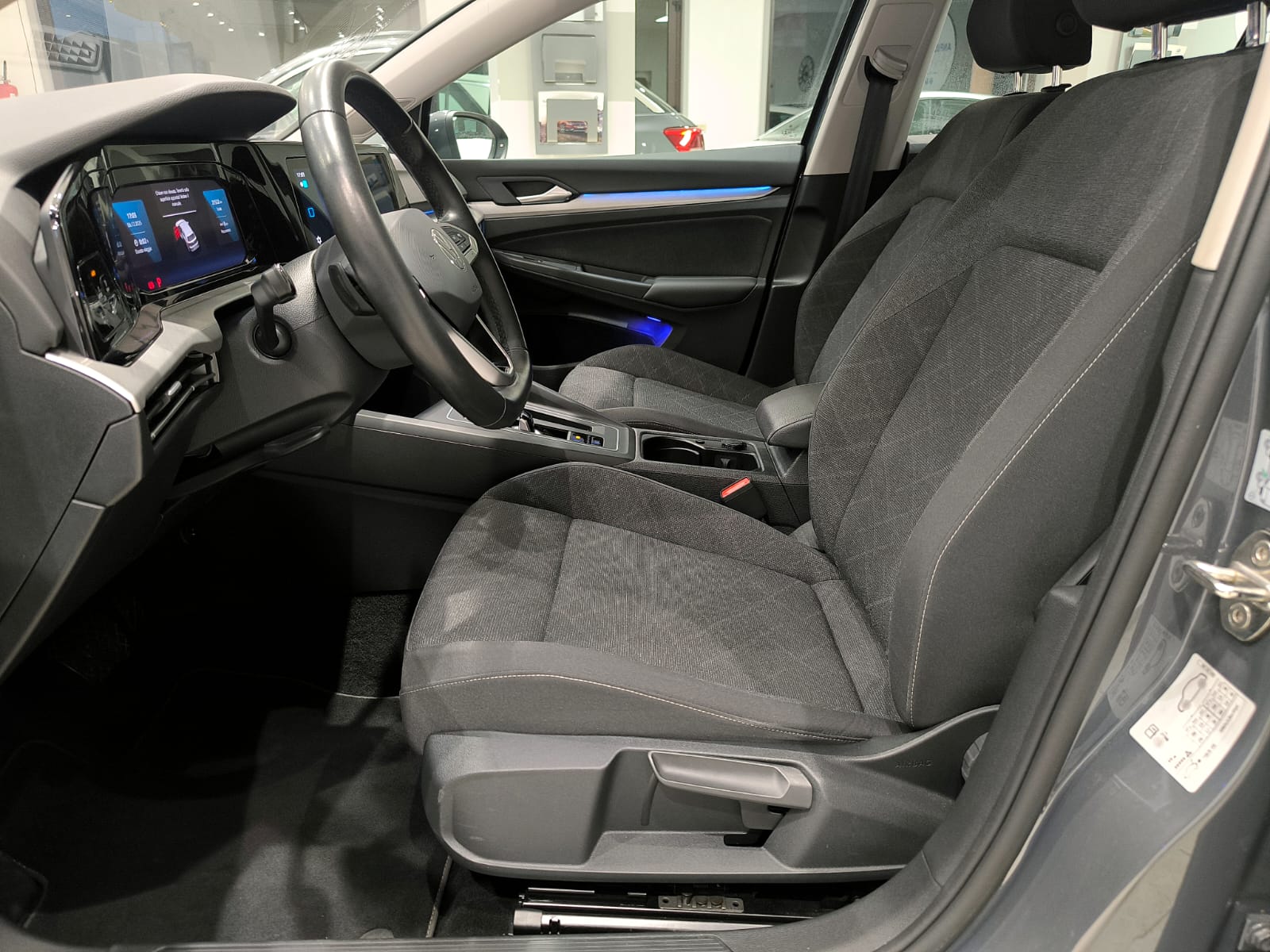 VW Golf 1.0 eTsi Evo Dsg Life - immagine 6