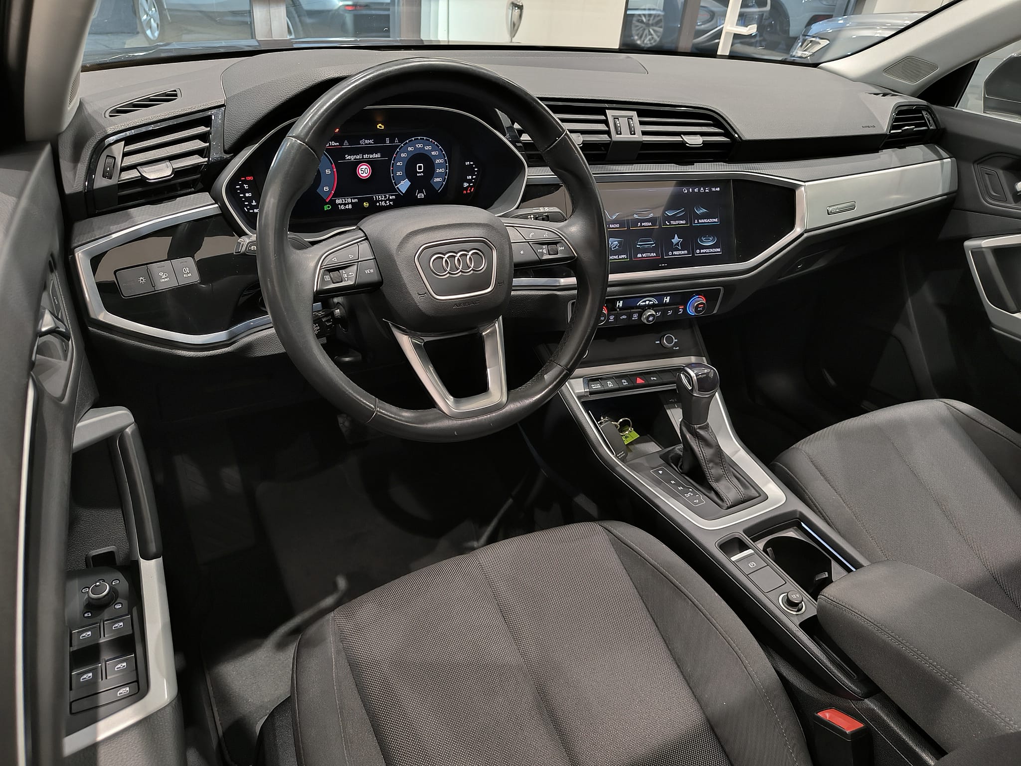 Audi Q3 Sportback 35 Tdi 2.0 150 Cv S-Tronic Business Plus - immagine 11
