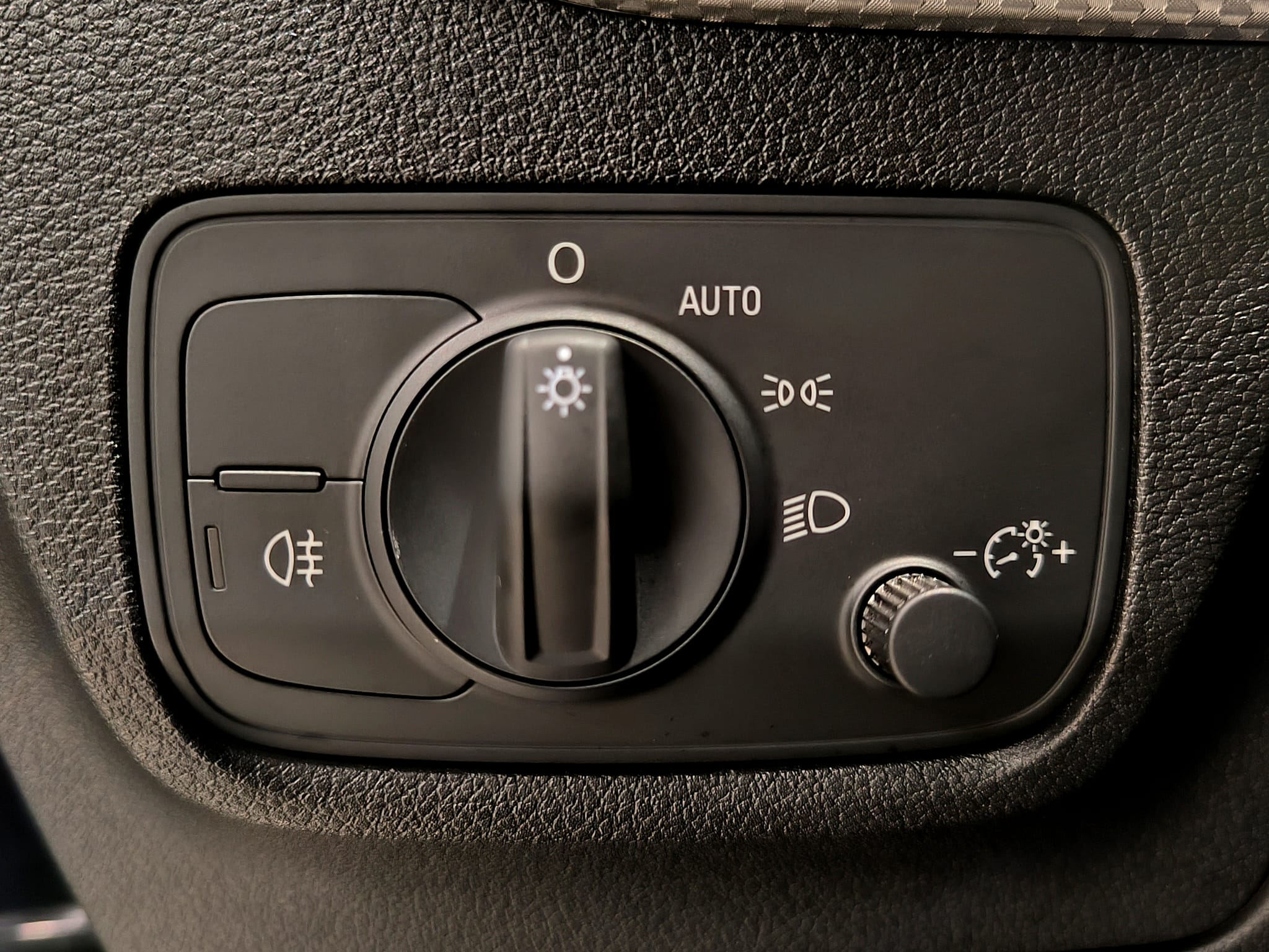 Audi Q2 30 Tdi 116 S-Tronic Business - immagine 21