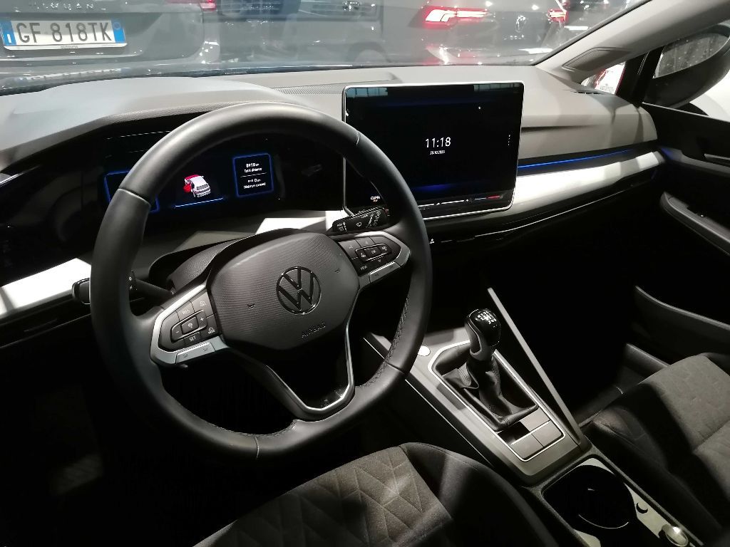 VW Golf 2.0 Tdi 115 cv Life - immagine 10
