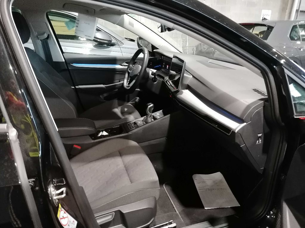 VW Golf 2.0 Tdi 115 cv Life - immagine 12