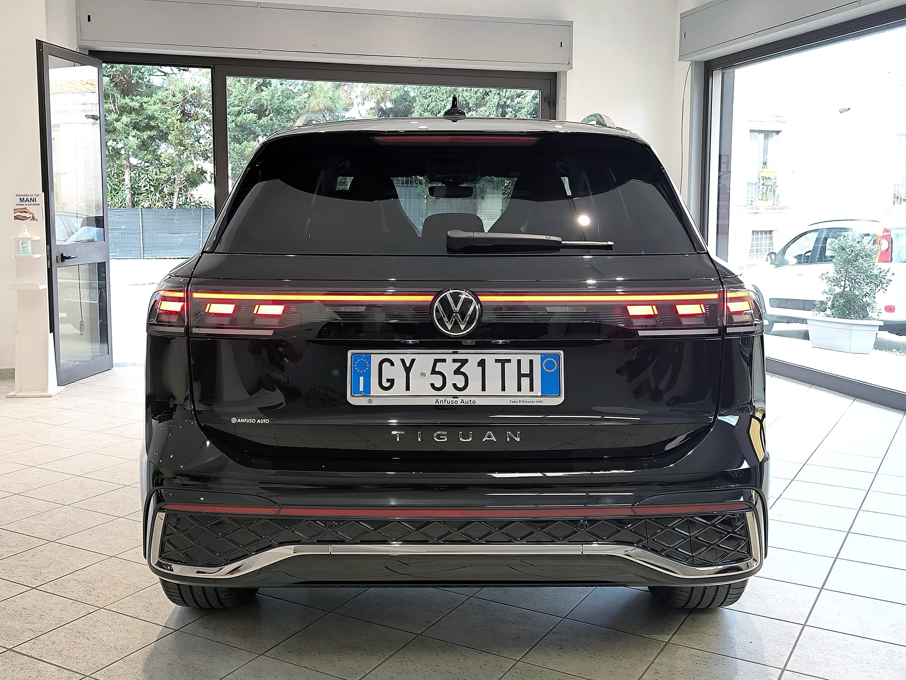 VW Tiguan 2.0 Tdi150 CV Dsg R-Line - immagine 7
