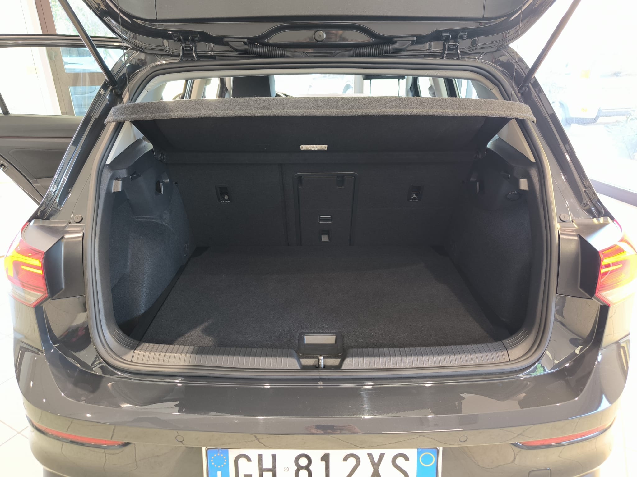 VW Golf 2.0 Tdi 115 cv Dsg Life - immagine 25