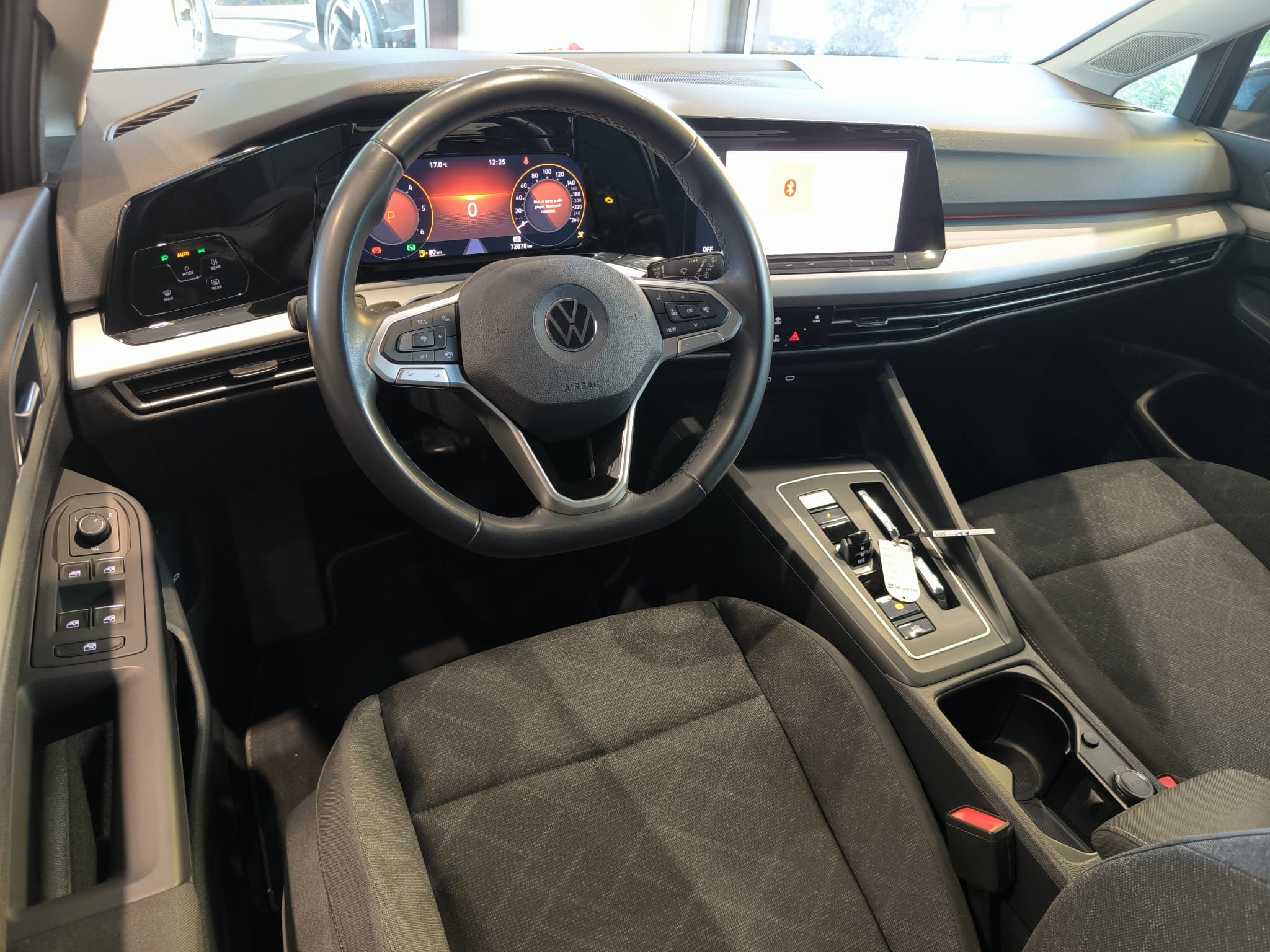 VW Golf 2.0 Tdi 115 cv Dsg Life - immagine 16